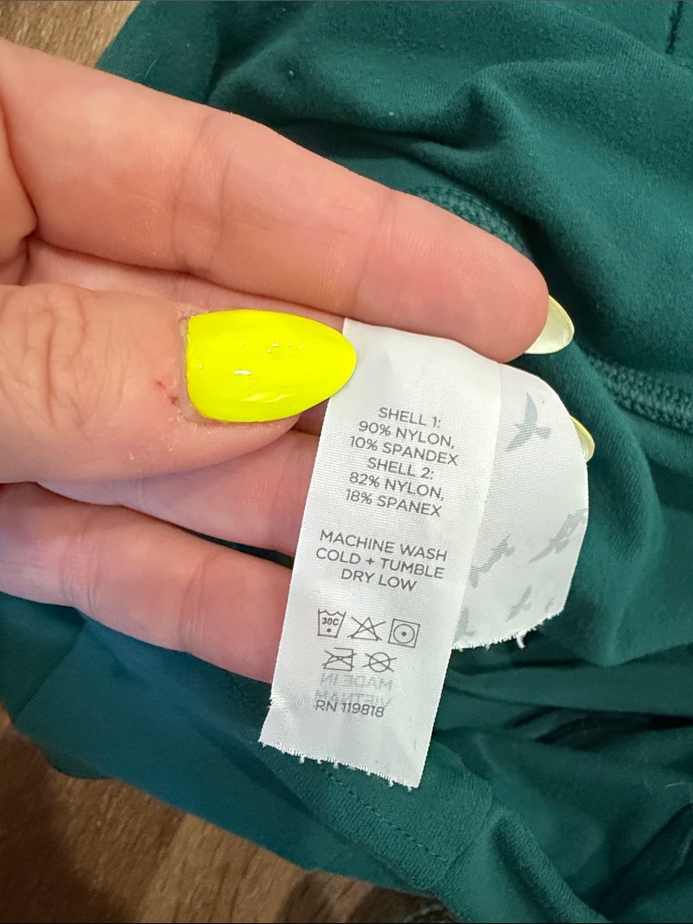 oiselle Teal Green Bike Shorts 8" with pockets | Size 4 - Picture 8 of 8